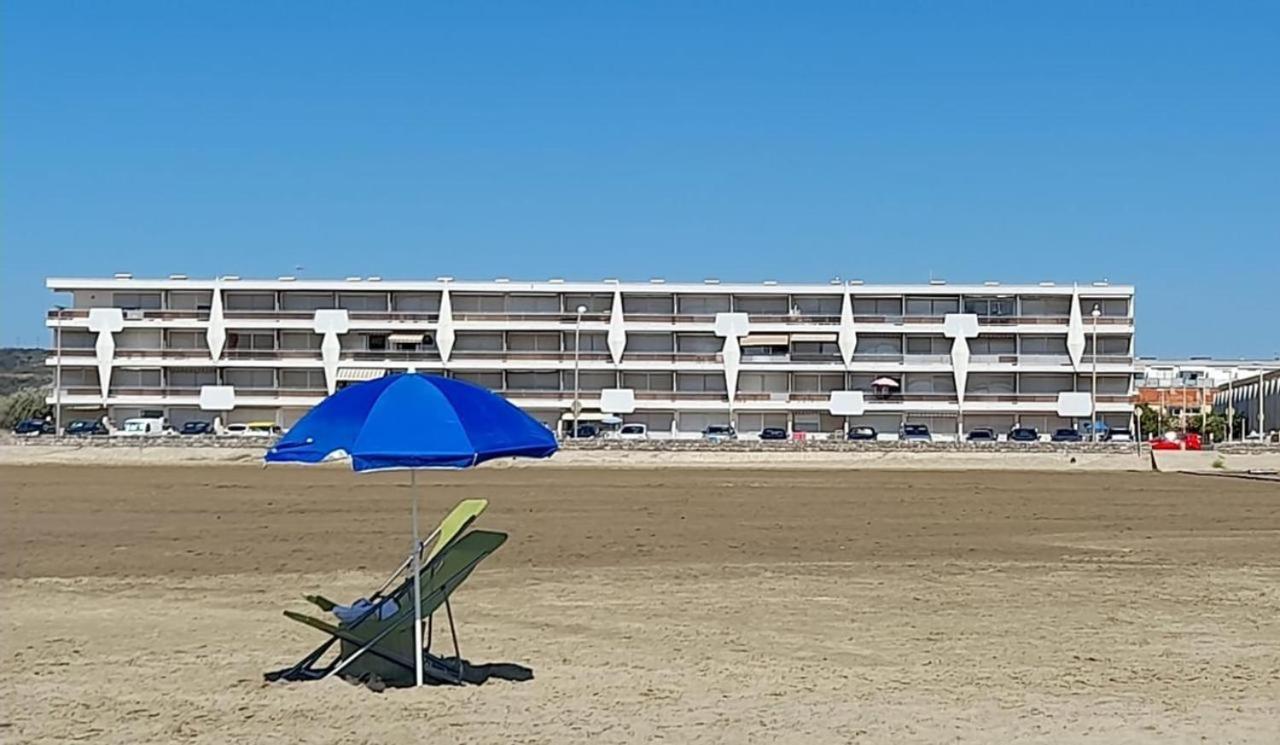 Sur La Plage Port-la-Nouvelle Exteriér fotografie